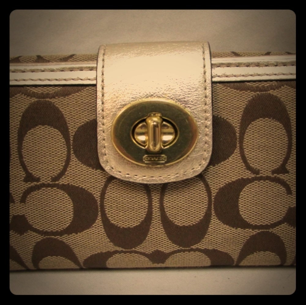 Coach Turlock Wallet with Checkbook